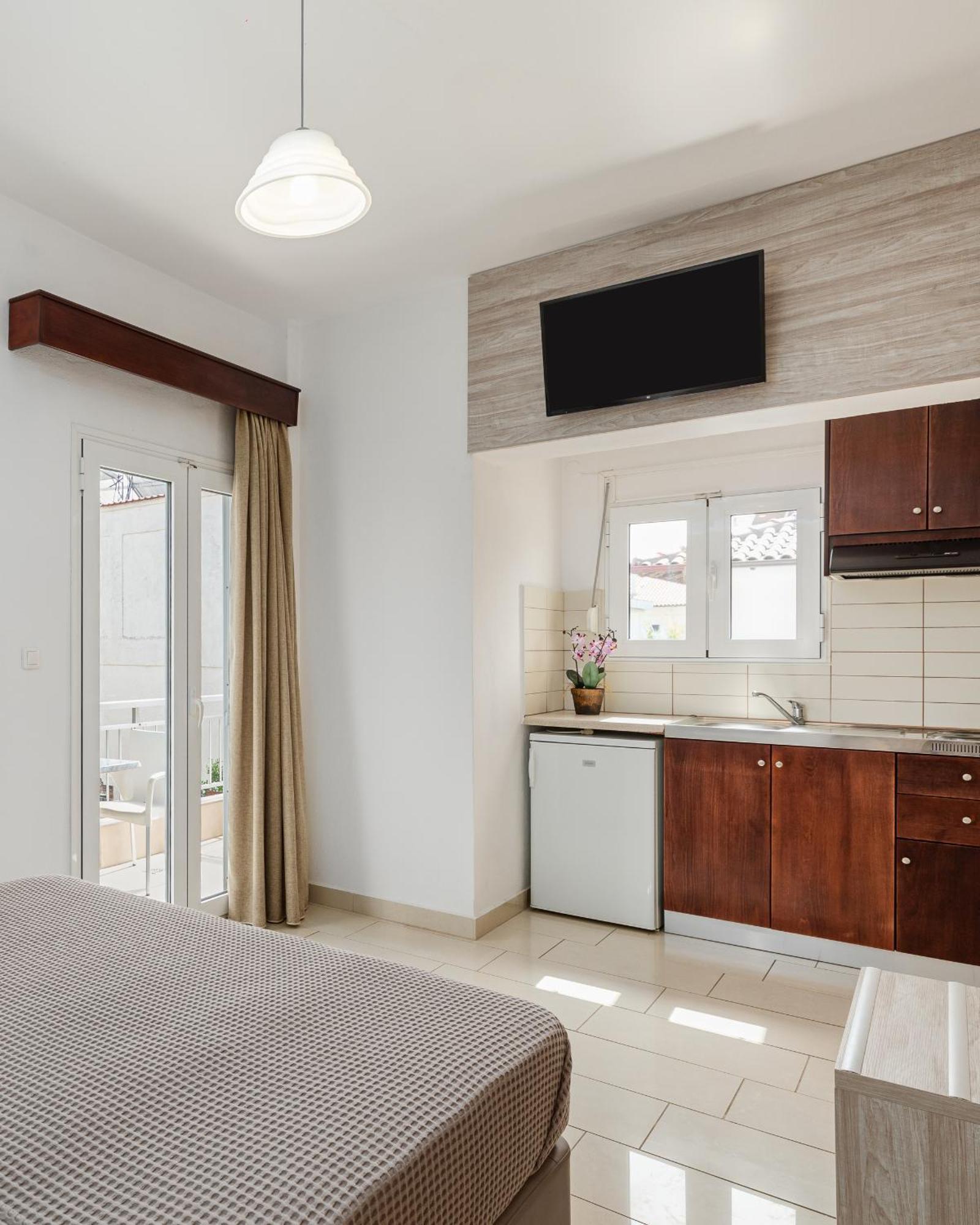 Hotel Grekas ネイポリ エクステリア 写真
