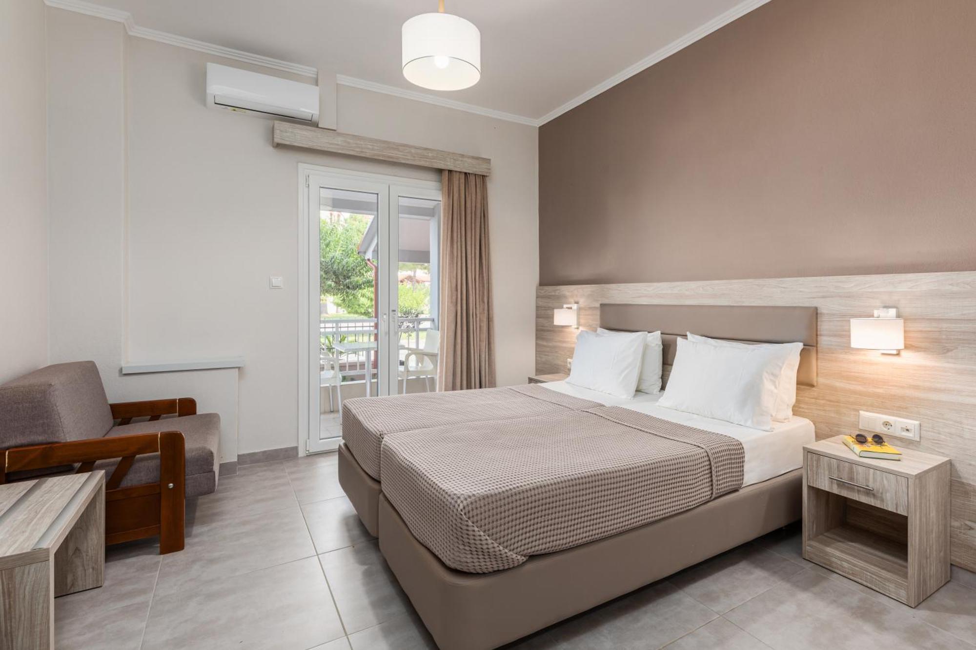 Hotel Grekas ネイポリ エクステリア 写真