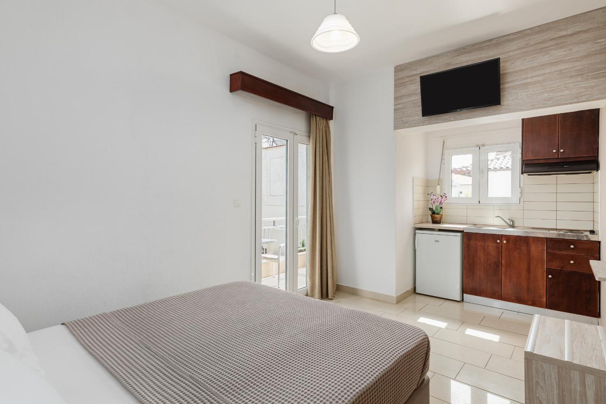 Hotel Grekas ネイポリ エクステリア 写真