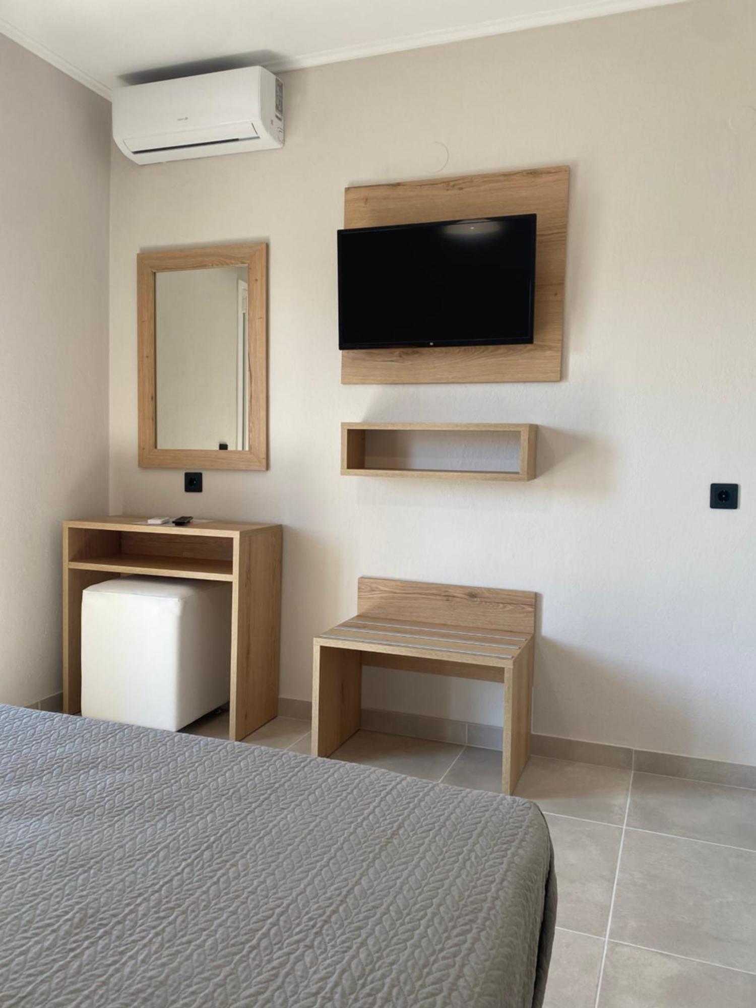 Hotel Grekas ネイポリ エクステリア 写真
