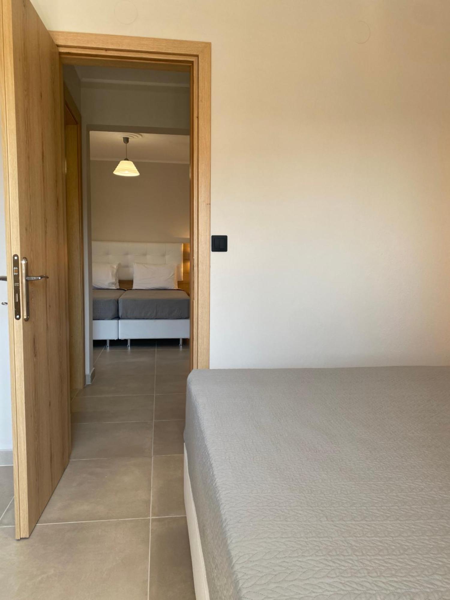 Hotel Grekas ネイポリ エクステリア 写真