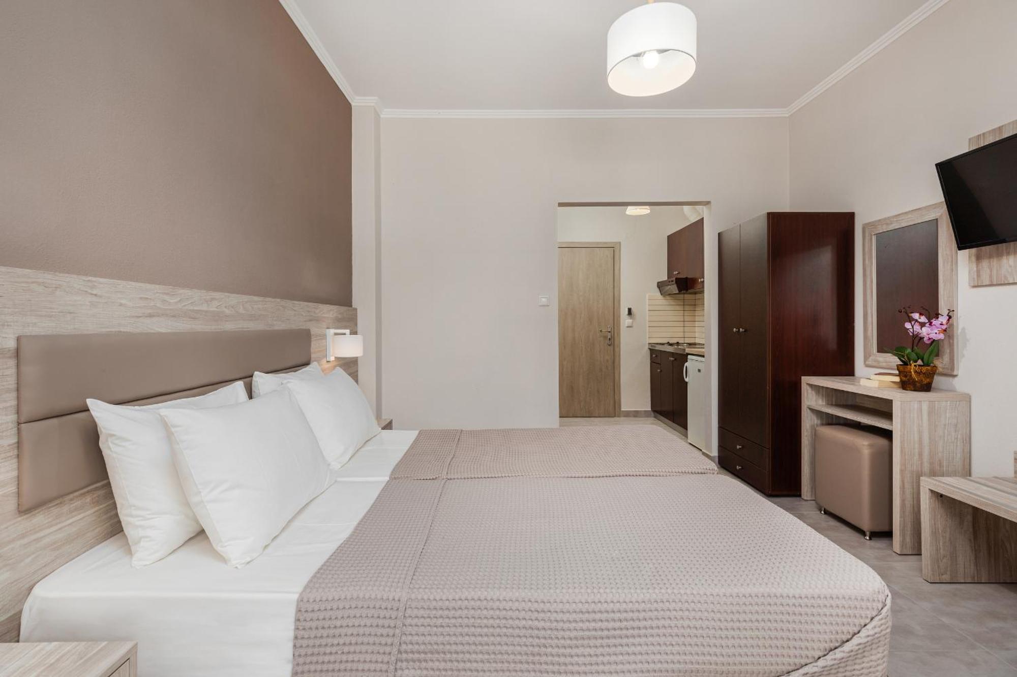 Hotel Grekas ネイポリ エクステリア 写真